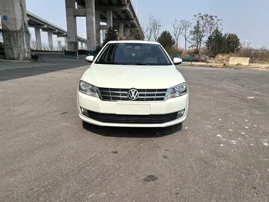Volkswagen Lavida 2013 Facelift 1.4TSI DSG Comfort фото 2