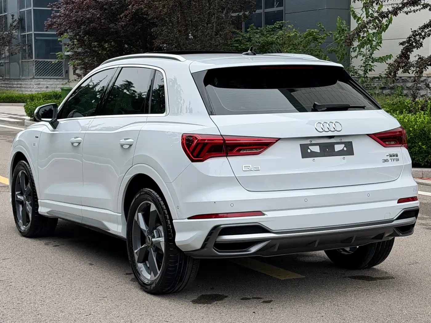 Audi Q3 2022 35 TFSI Fashion Dynamic фото 17