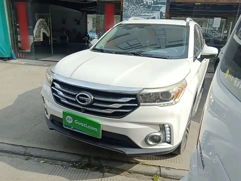 GAC Trumpchi Trumpchi GS4 2017 235T Automatic 2WD Luxury Smart Connected Edition