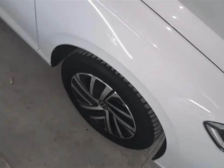 Volkswagen Lavida 2024 Model 300TSI DSG Starlight Leading Edition фото 6