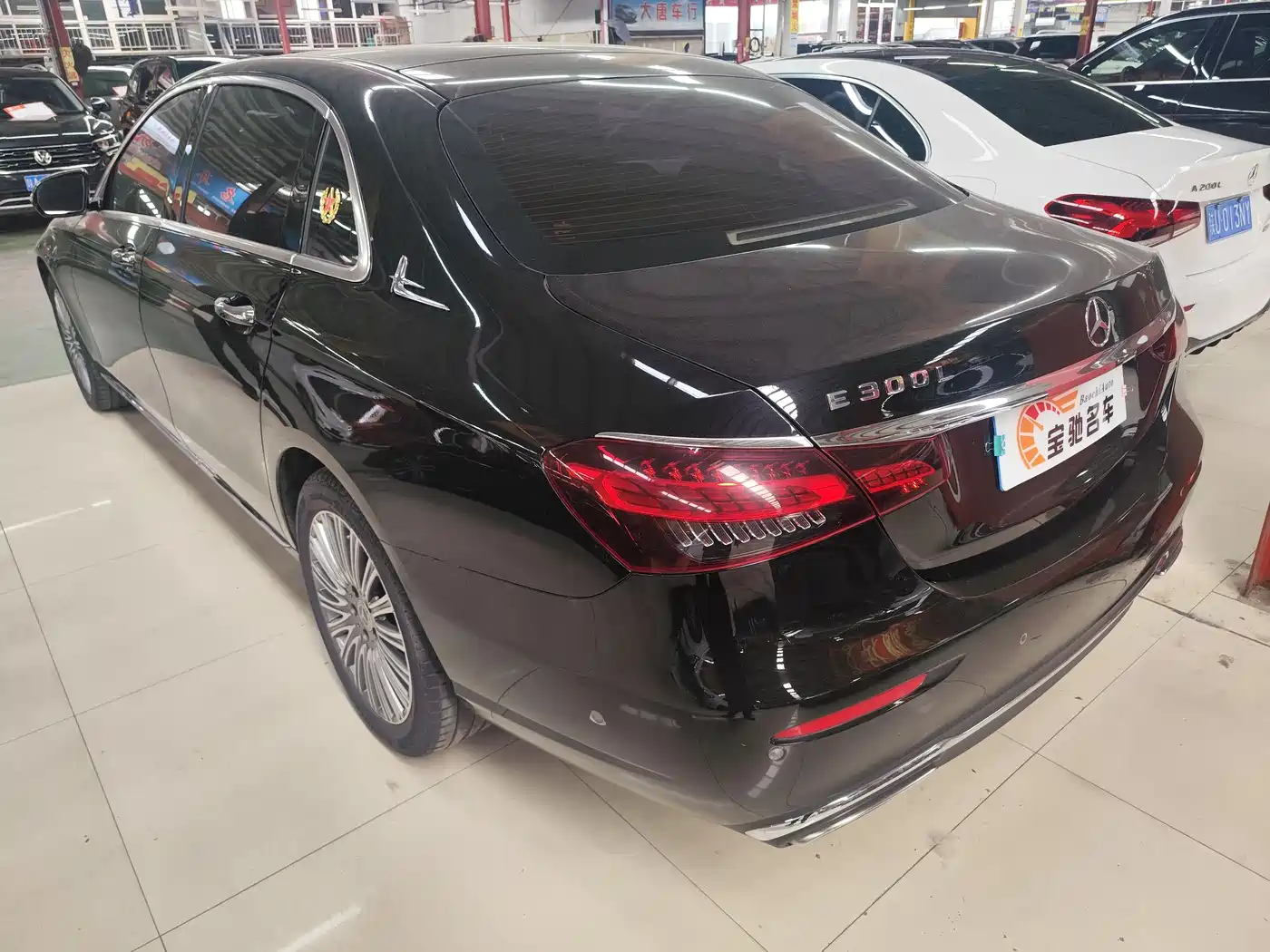 MERCEDES-BENZ E CLASS