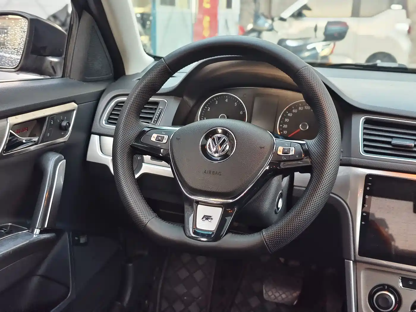 Volkswagen Lavida 2013 Facelift 1.4TSI DSG Comfort фото 9