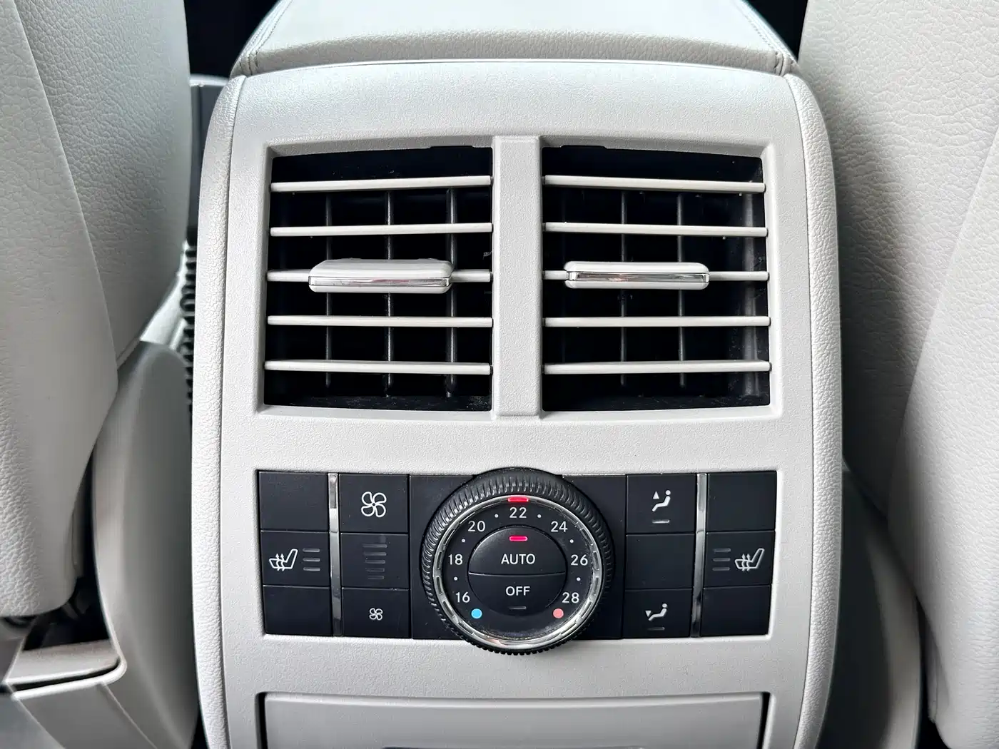 Mercedes-Benz GL-Class 2011 GL 450 4MATIC Premium фото 16