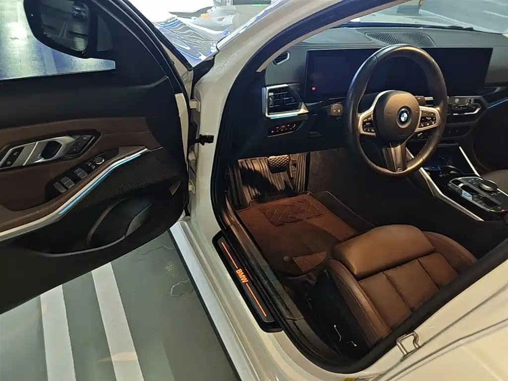 BMW i3 2022 eDrive 35 L фото 16