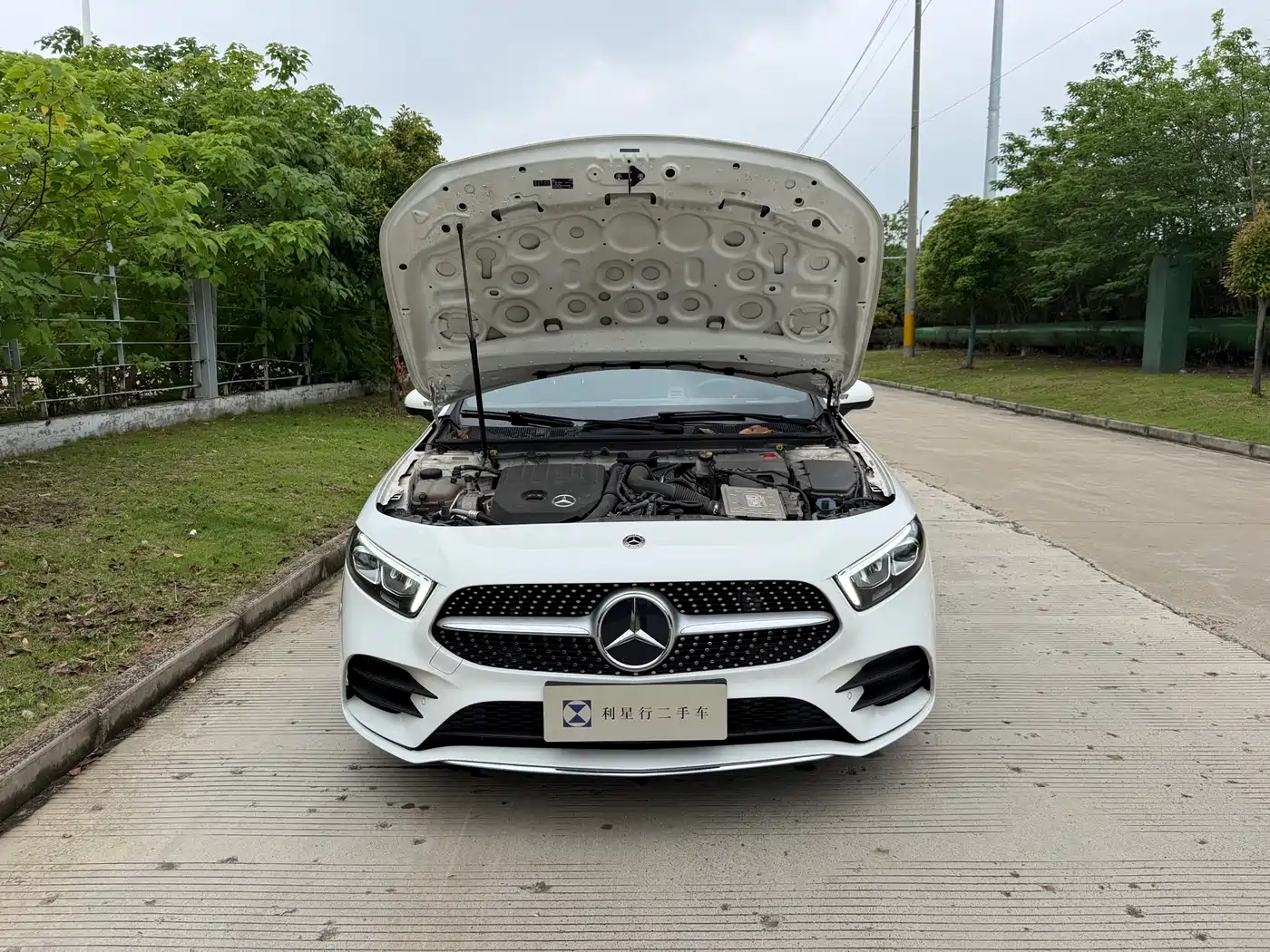 Mercedes-Benz A-Class 2021 A 200 L Sport Sedan Fashion Edition фото 14
