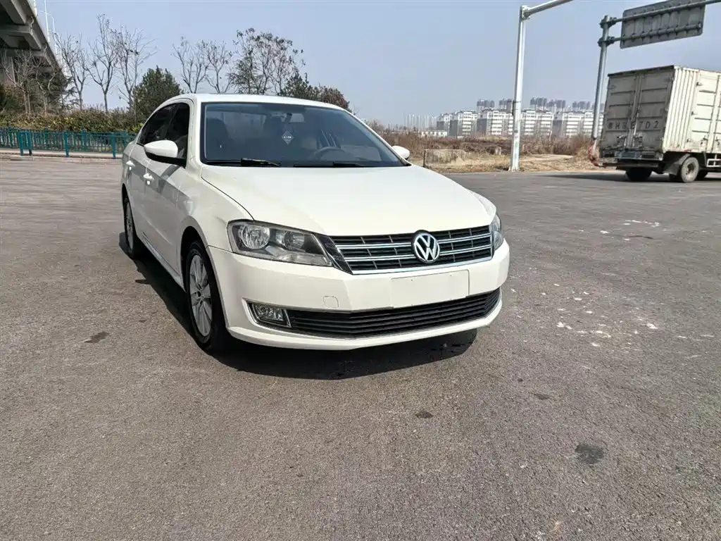 Volkswagen Lavida 2013 Facelift 1.4TSI DSG Comfort фото 3