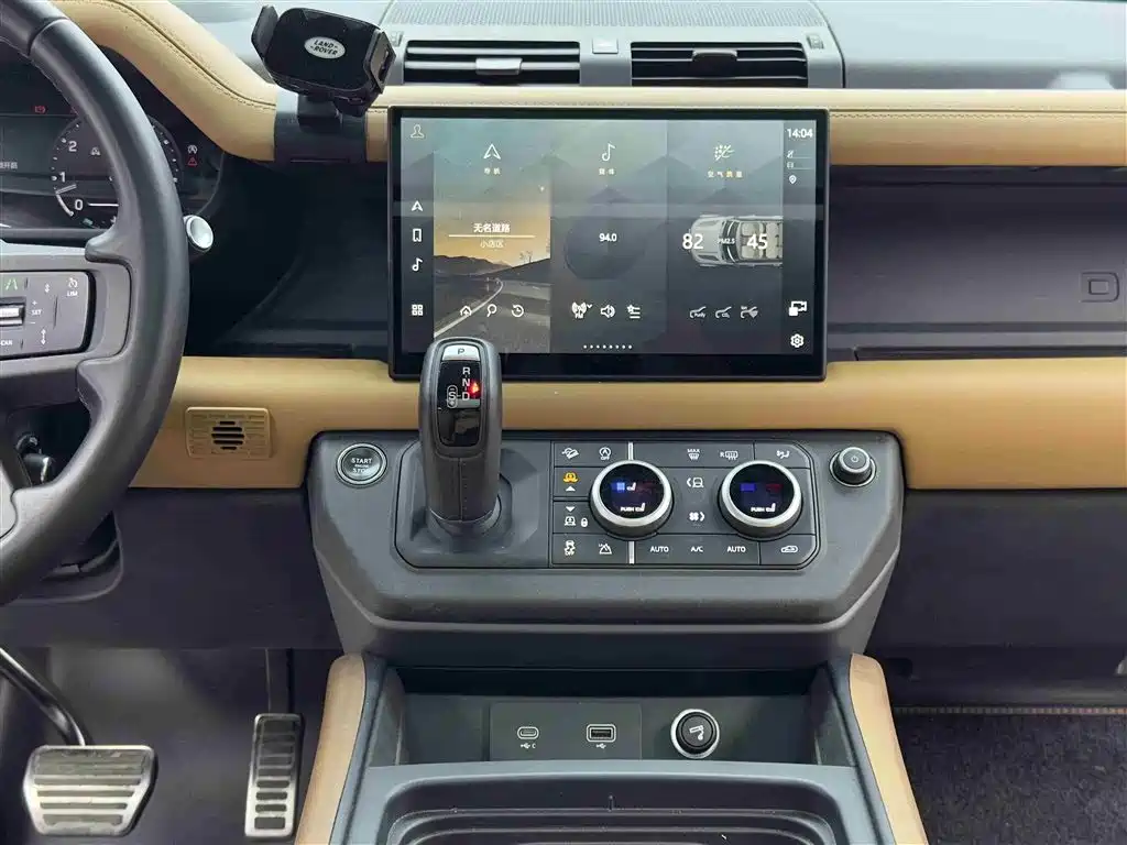 Land Rover Defender 2024 110 3.0T P400 X фото 12