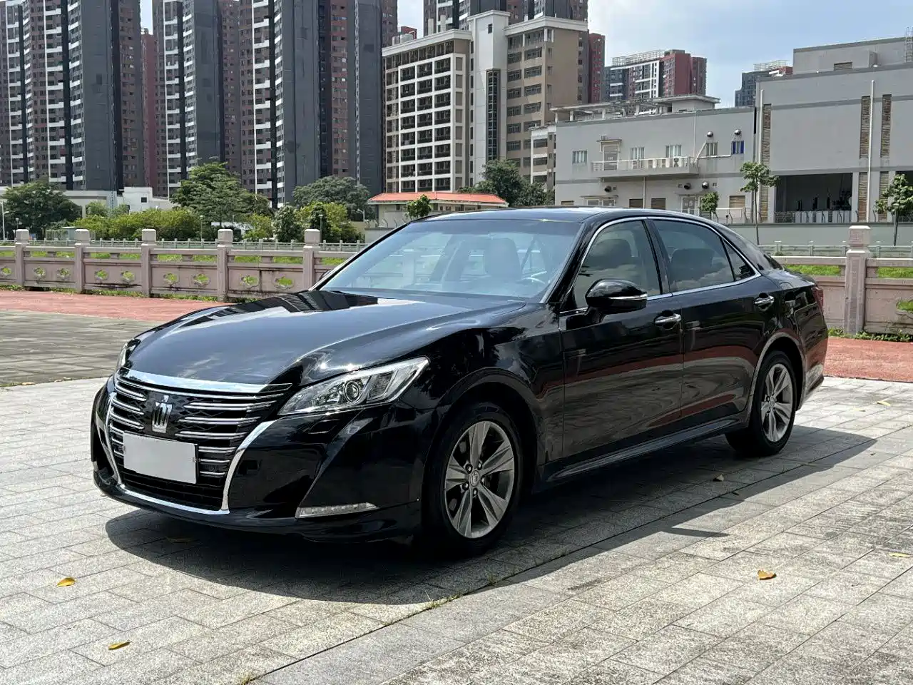 Toyota Crown 2015 2.0T Fashion