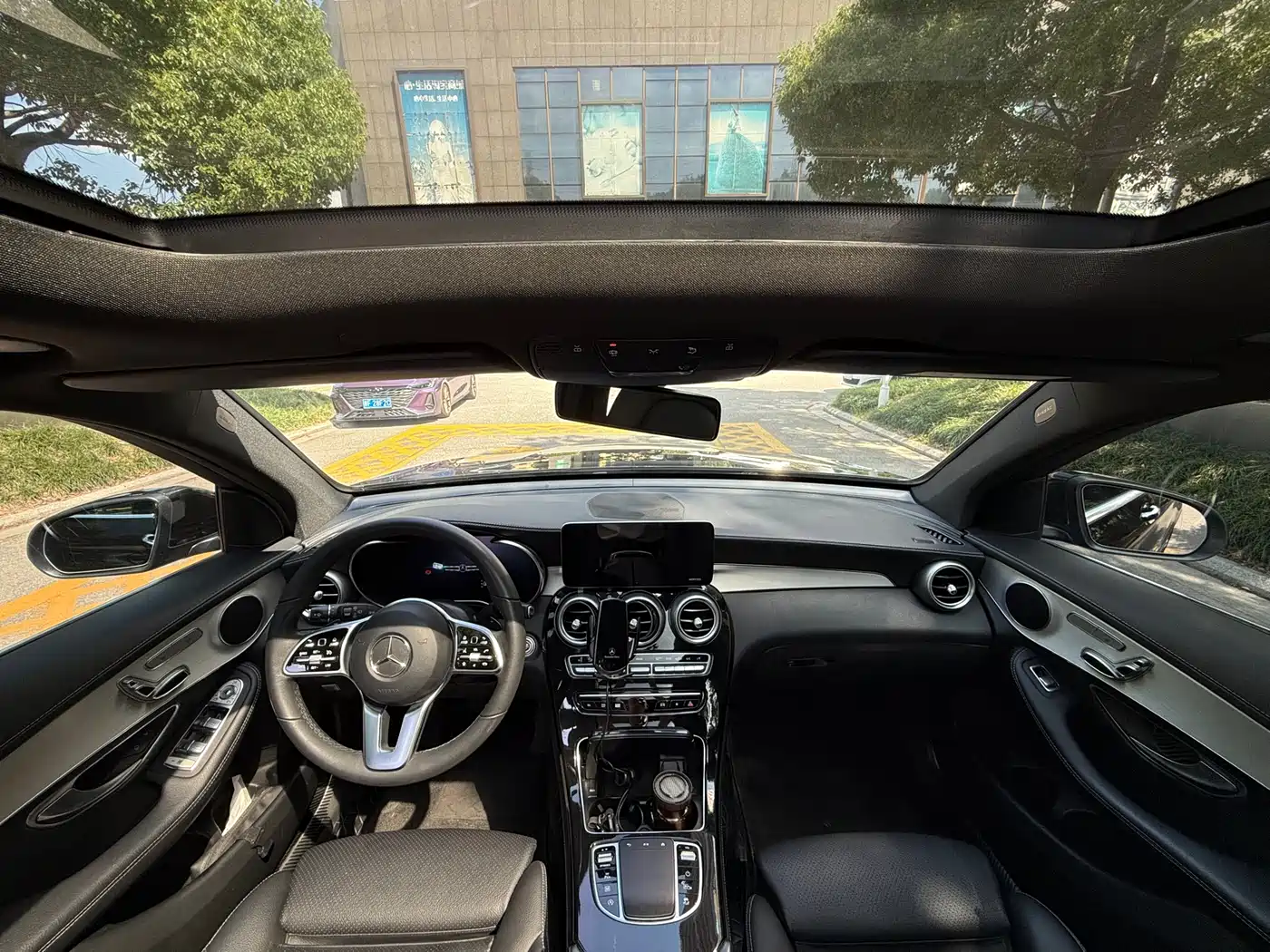 Mercedes-Benz GLC 2021 GLC 260 L 4MATIC Sporty фото 8