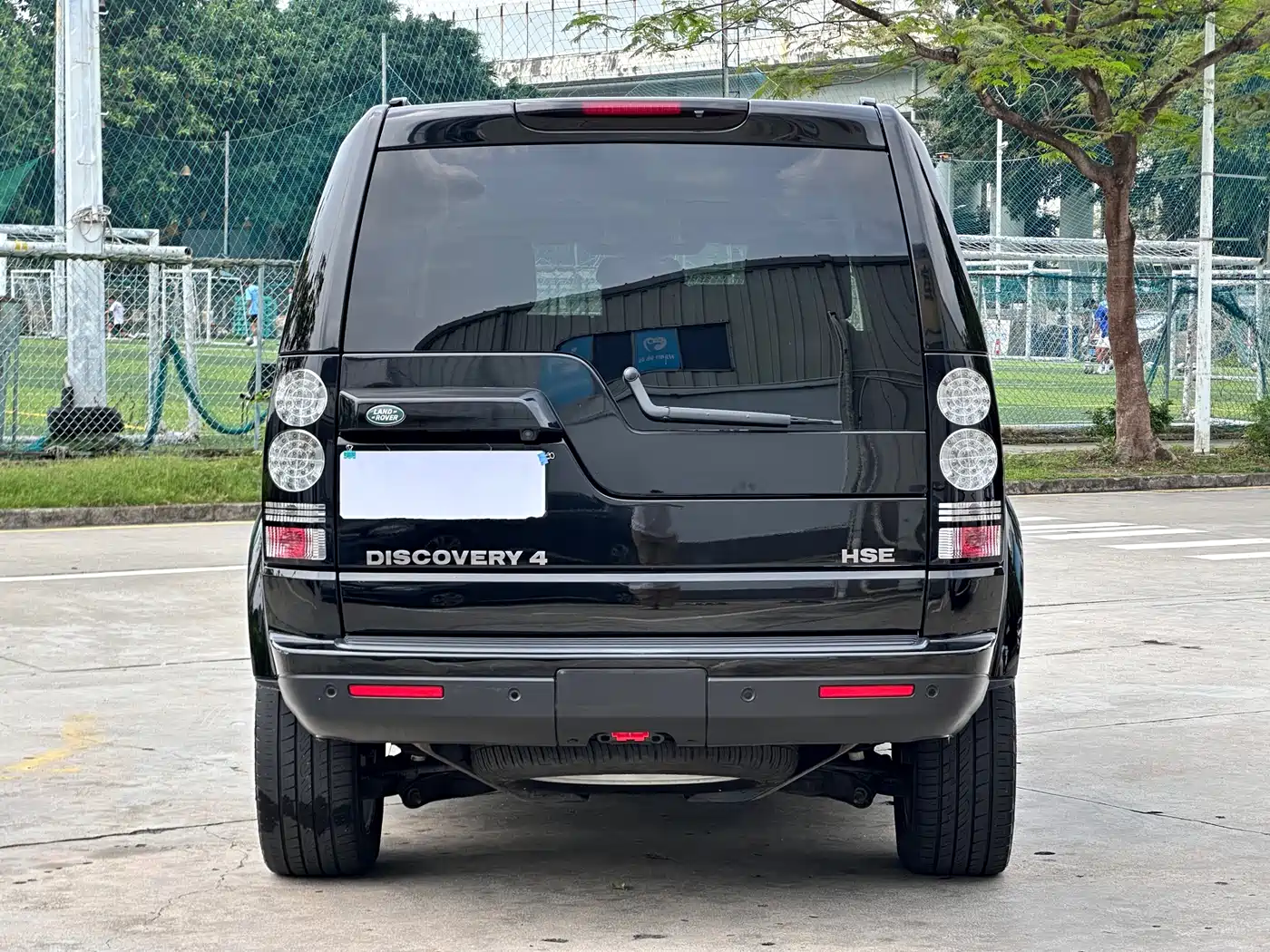 Land Rover Discovery 2015 3.0 SDV6 HSE Diesel фото 6