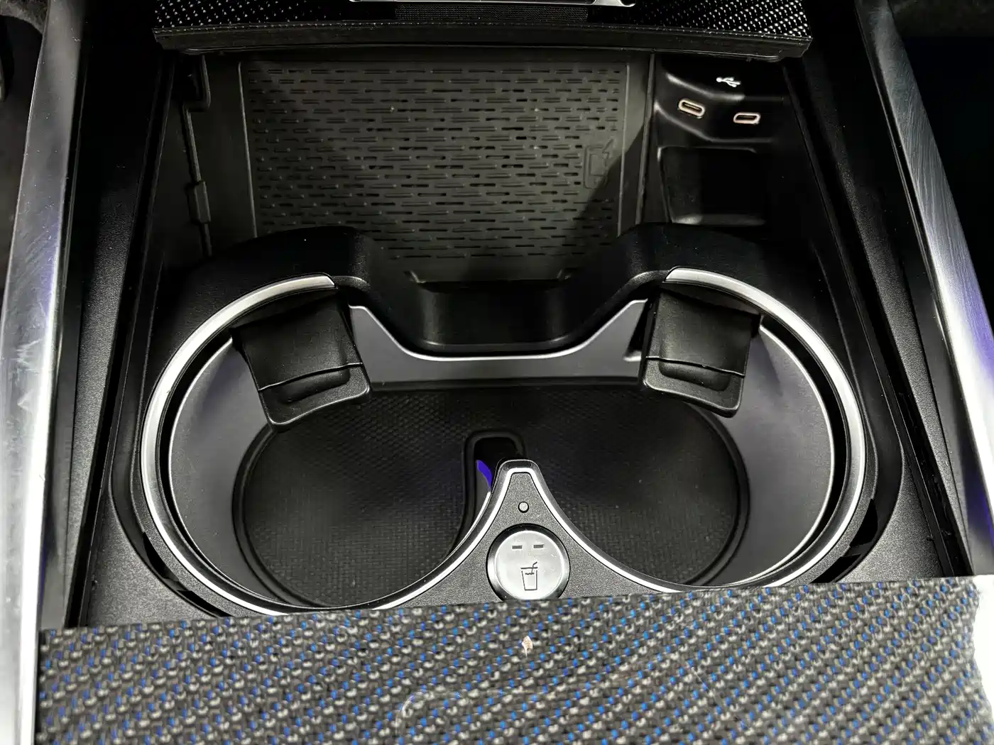 Mercedes-Benz G-Class New Energy 2025 G580 Launch Special Edition фото 21