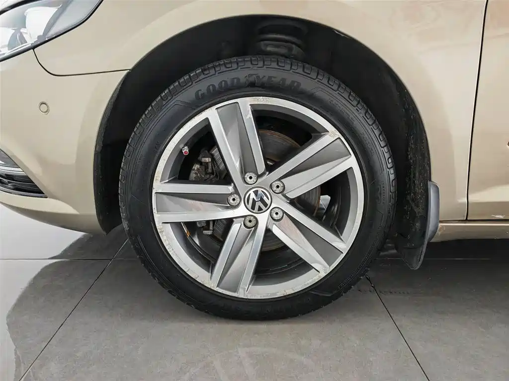 Volkswagen FAW-Volkswagen CC 2015 2.0TSI Luxury фото 17