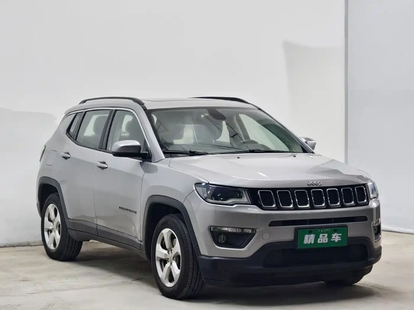 Фото 3 - Jeep Compass