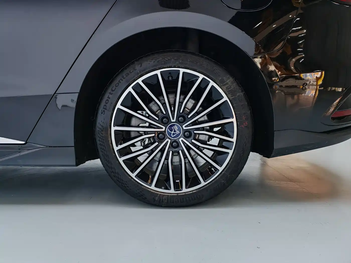 BYD Han 2025 DM-i Smart Driving Edition 125KM LiDAR Flagship фото 8