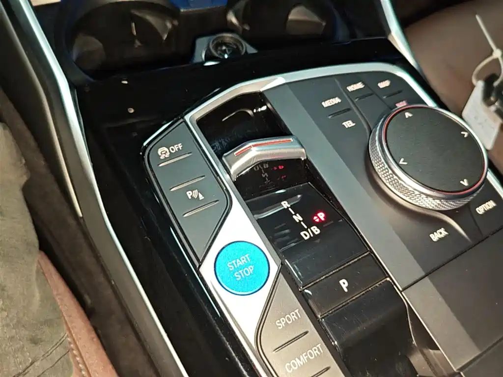 BMW i3 2022 eDrive 35 L фото 14