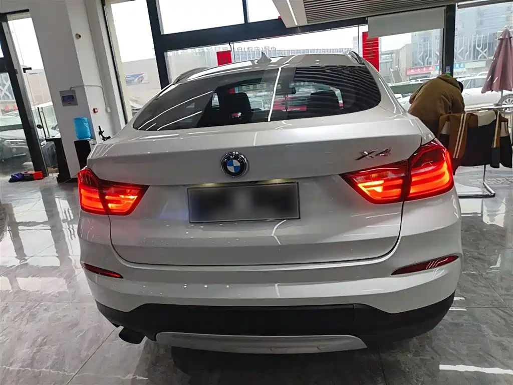 BMW X4 2014 xDrive20i X Design Package фото 6