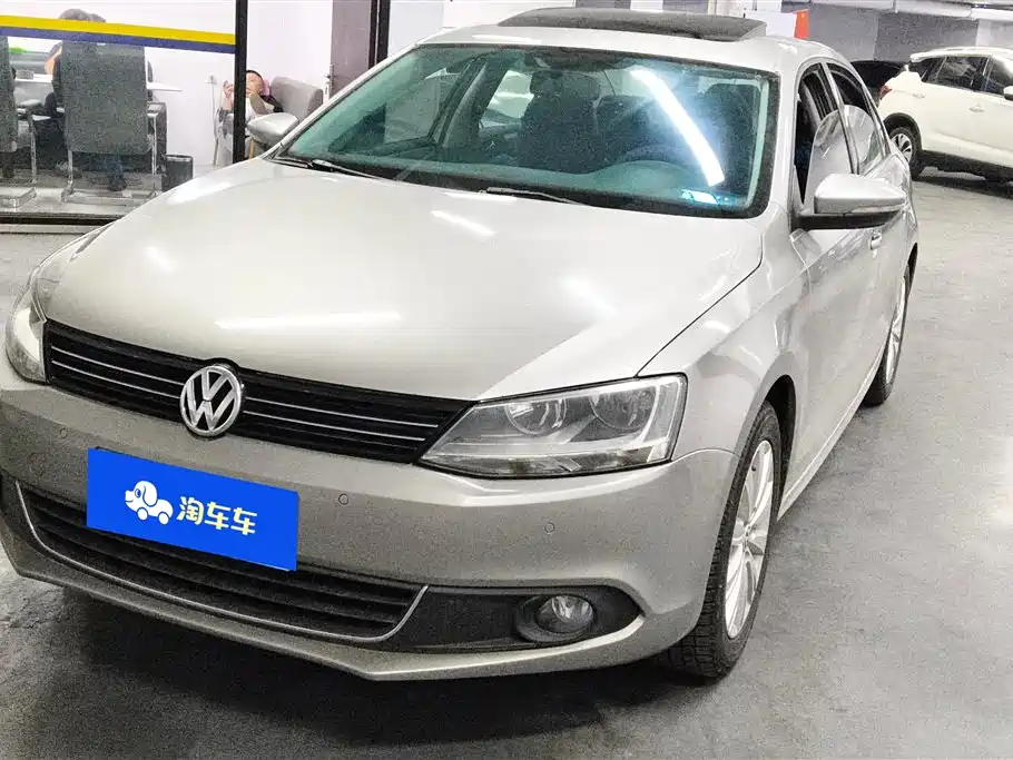 Volkswagen Sagitar 2012 1.4TSI Automatic Luxury