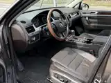 Фото 4 - Volkswagen Touareg