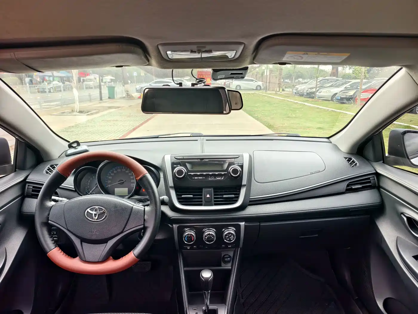 Toyota Vios FS 2017 1.5L CVT Fengchi Edition фото 6