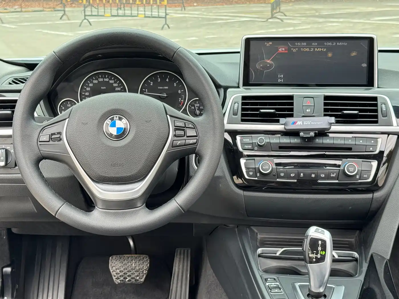 BMW 3 Series 2017 320Li Fashion фото 14