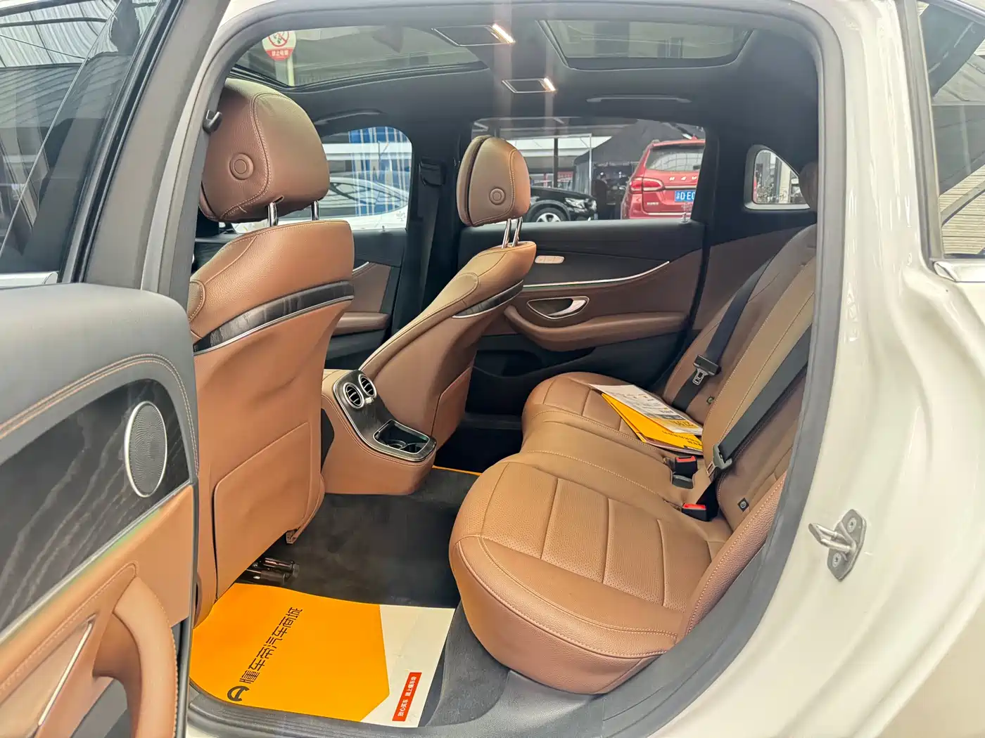 Mercedes-Benz E-Class 2023 E 300 L Sport Fashion фото 5