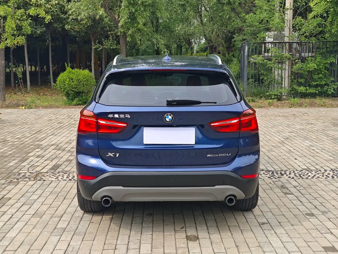 BMW X1 2019 sDrive20Li Leading Model фото 9