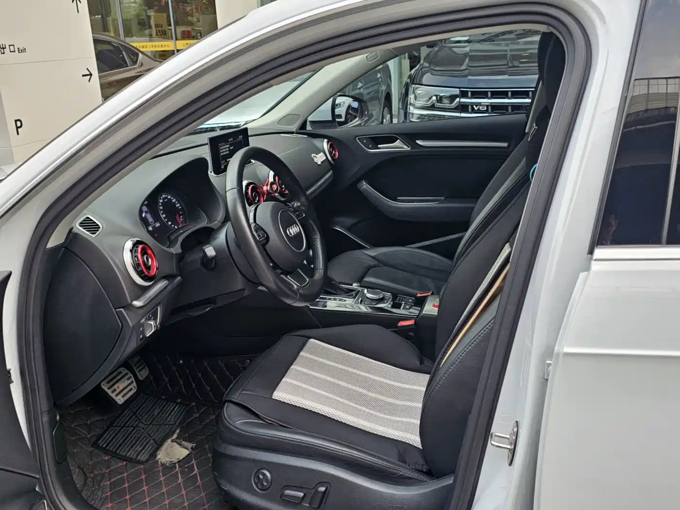 Audi A3 2016 Sportback 35 TFSI Style фото 10