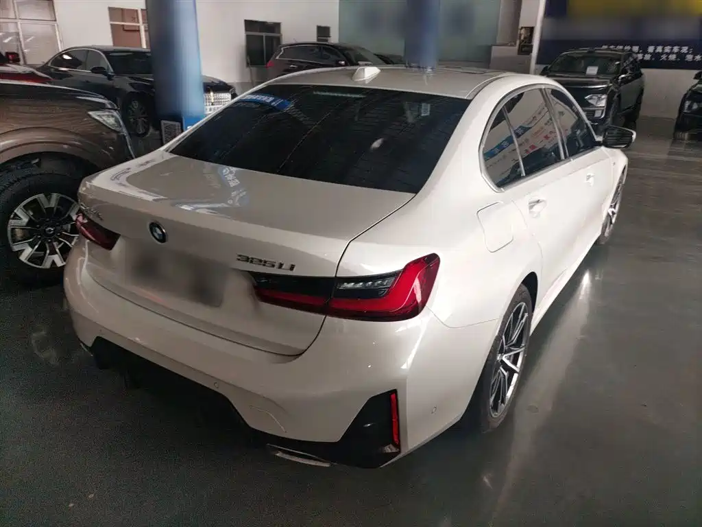 BMW 3 Series 2024 325Li M Sport Package фото 7