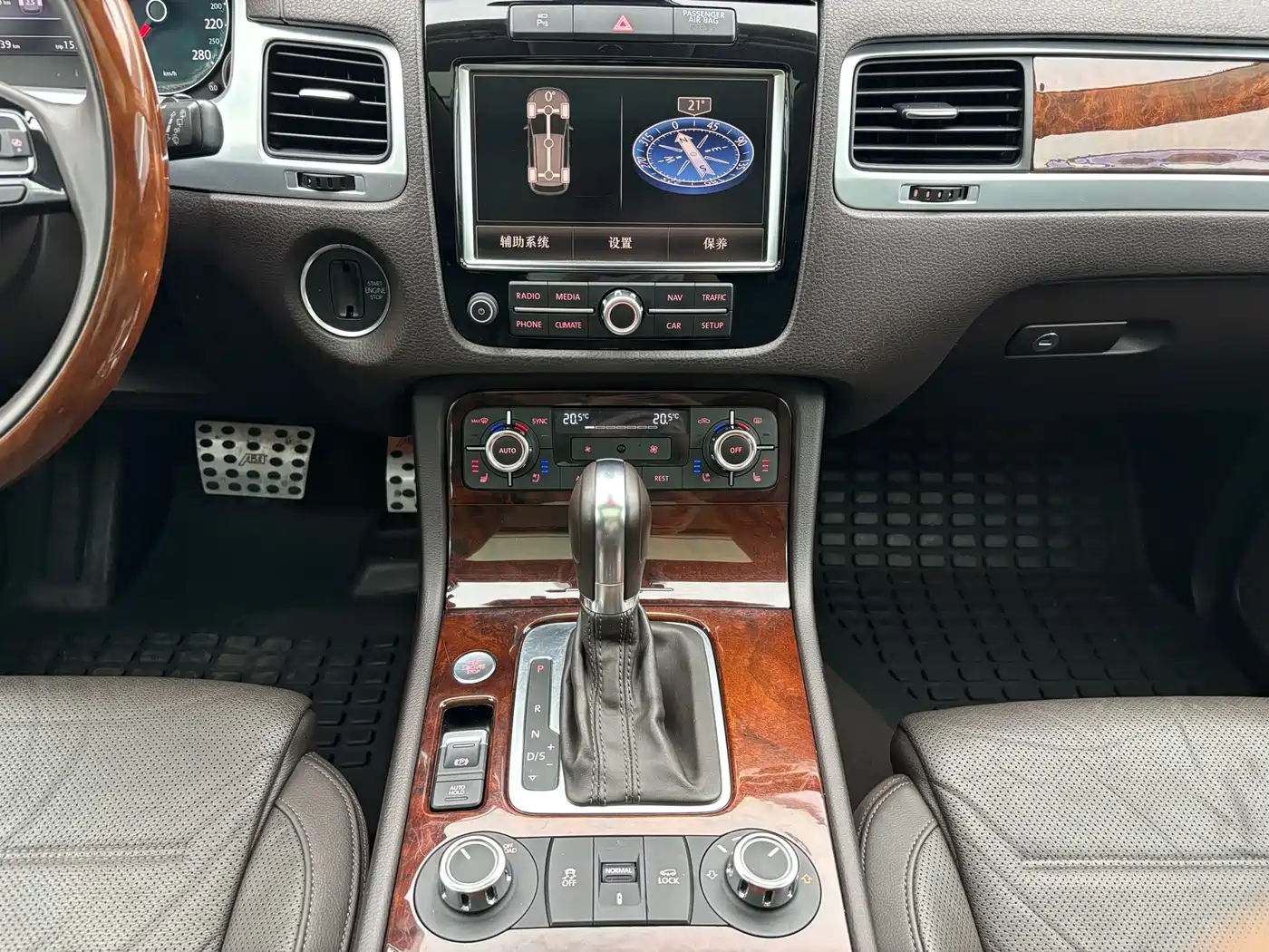 Volkswagen Touareg 2013 3.0TSI Limited Luxury Edition фото 11