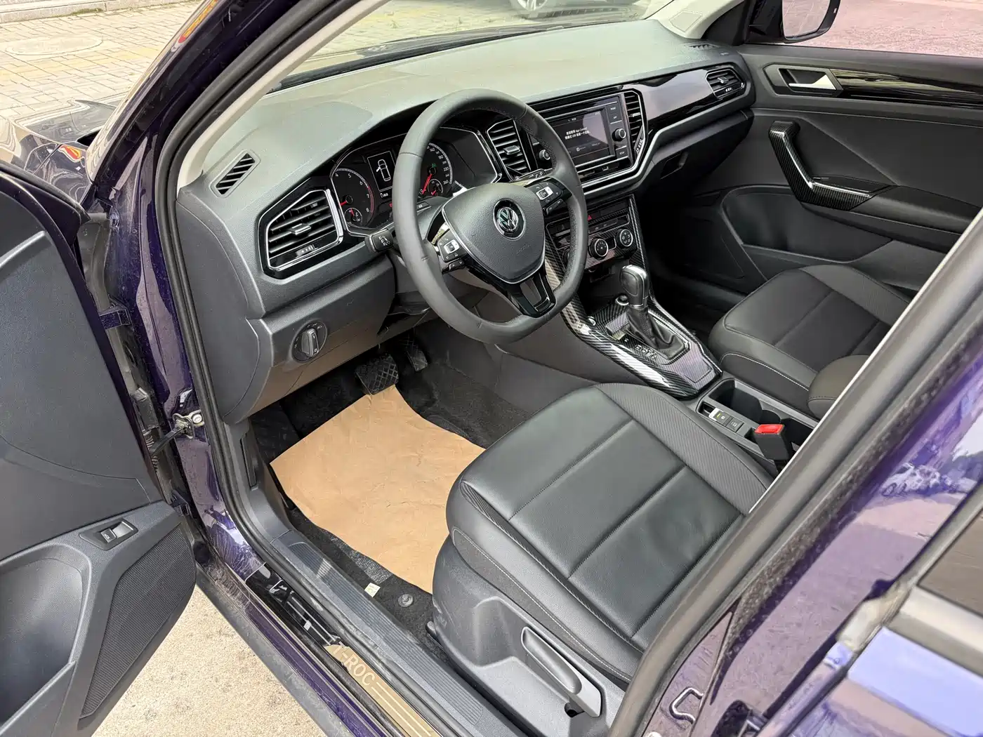 Volkswagen T-ROC 2018 280TSI DSG 2WD Comfort (China V) фото 4