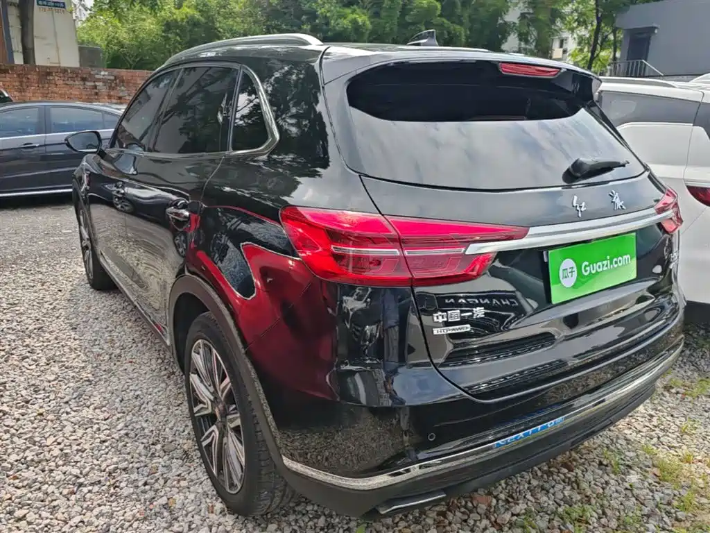 Hongqi HS5 2022 Facelift 2.0T Smart Flag Enjoyment AWD Edition фото 5