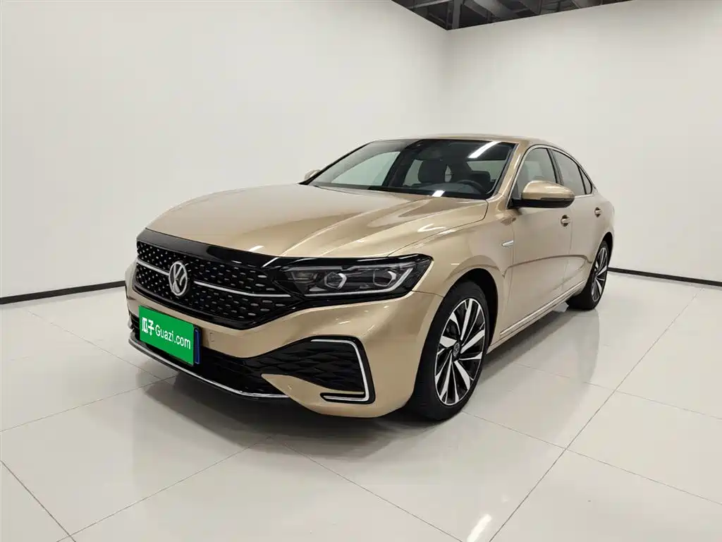 Volkswagen Passat 2022 330TSI Starlight Luxury Edition