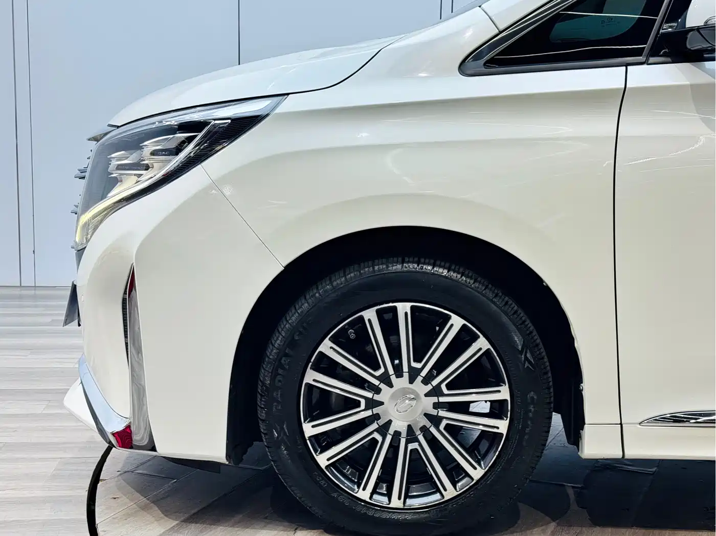 GAC Trumpchi Trumpchi M8 2021 Leading Show Series 390T Prestige Edition фото 27