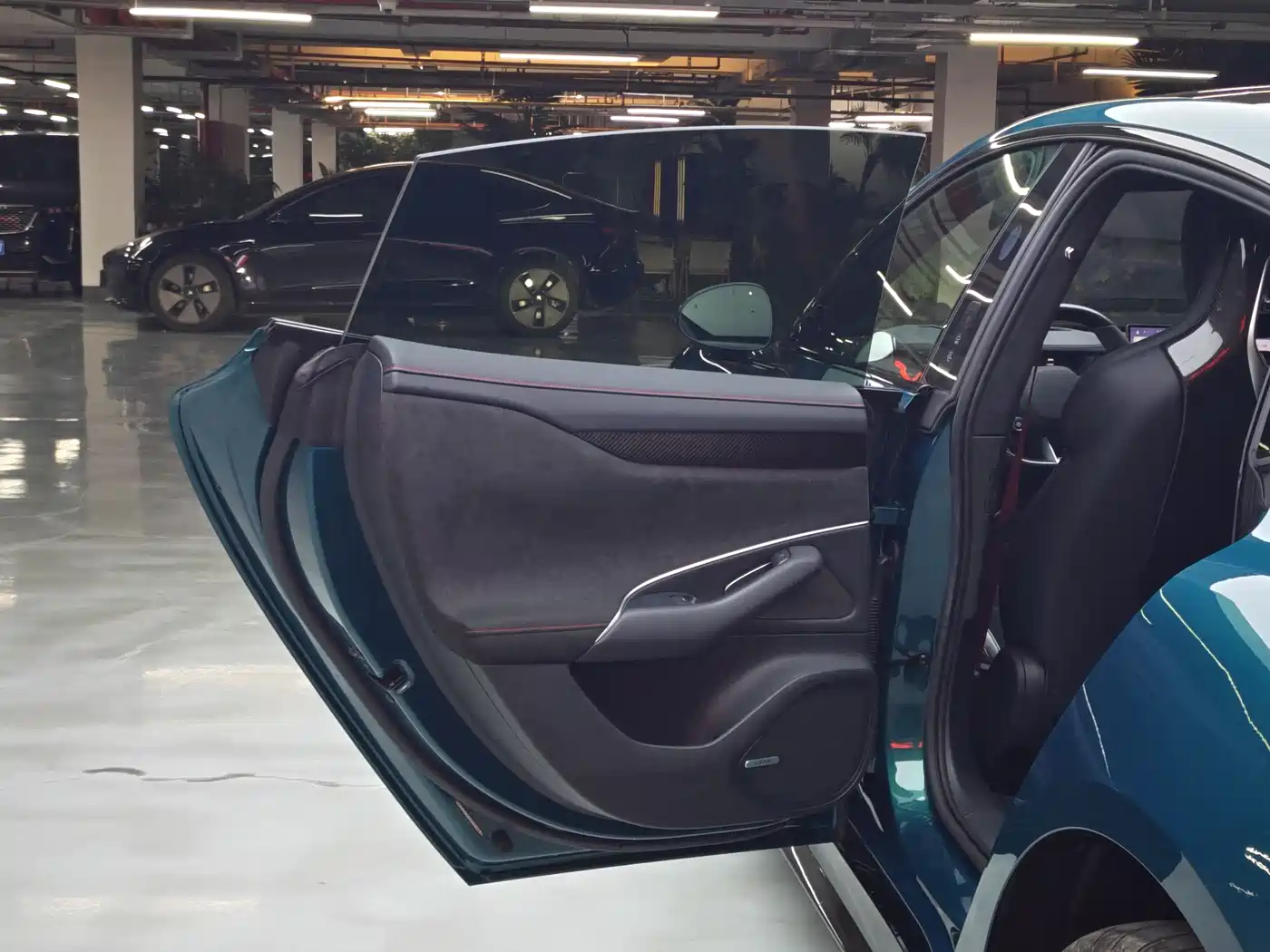 XIAOMI CAR XIAOMI SU7 ULTRA