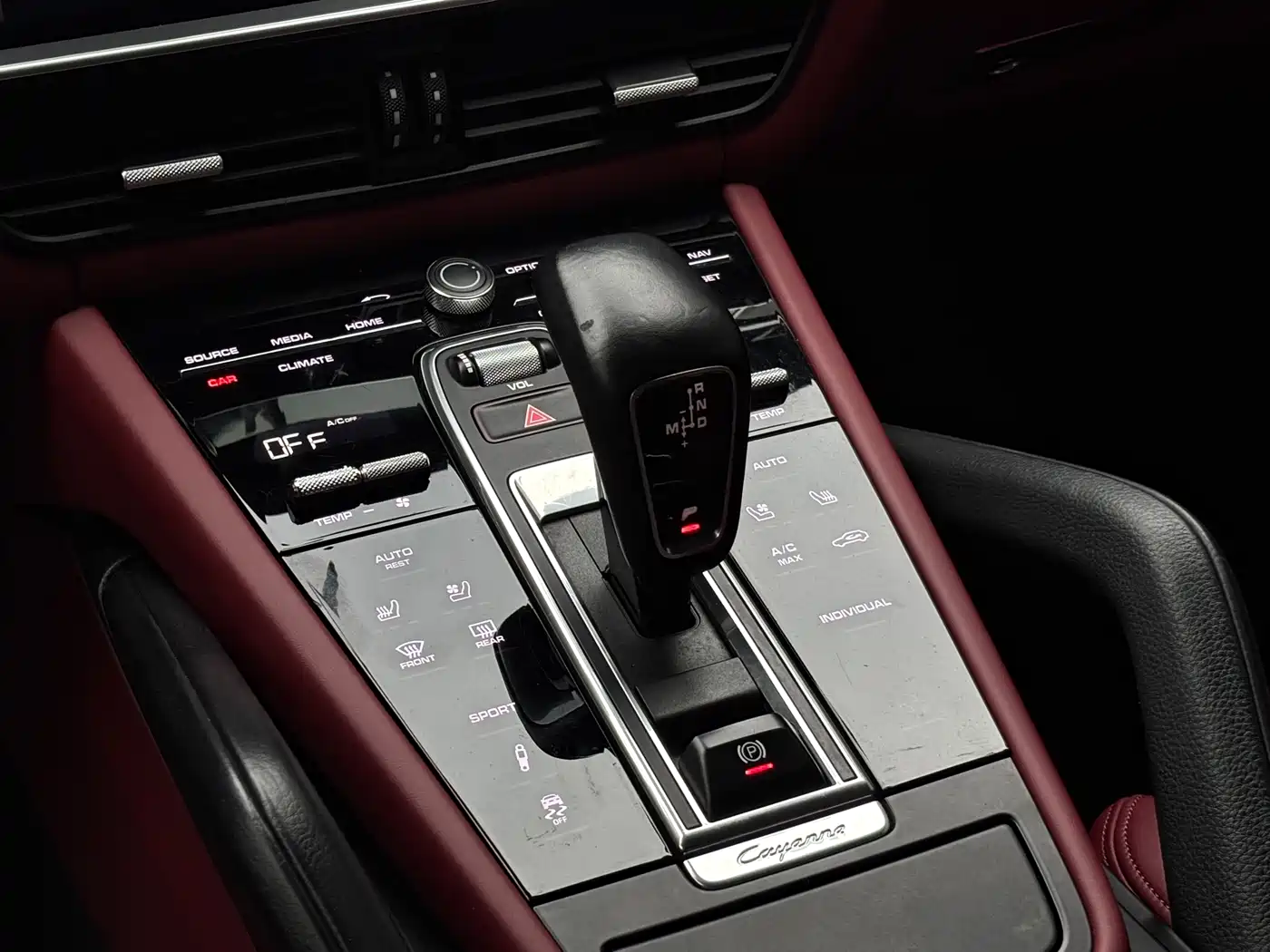 Porsche Cayenne 2019 Cayenne 3.0T фото 17