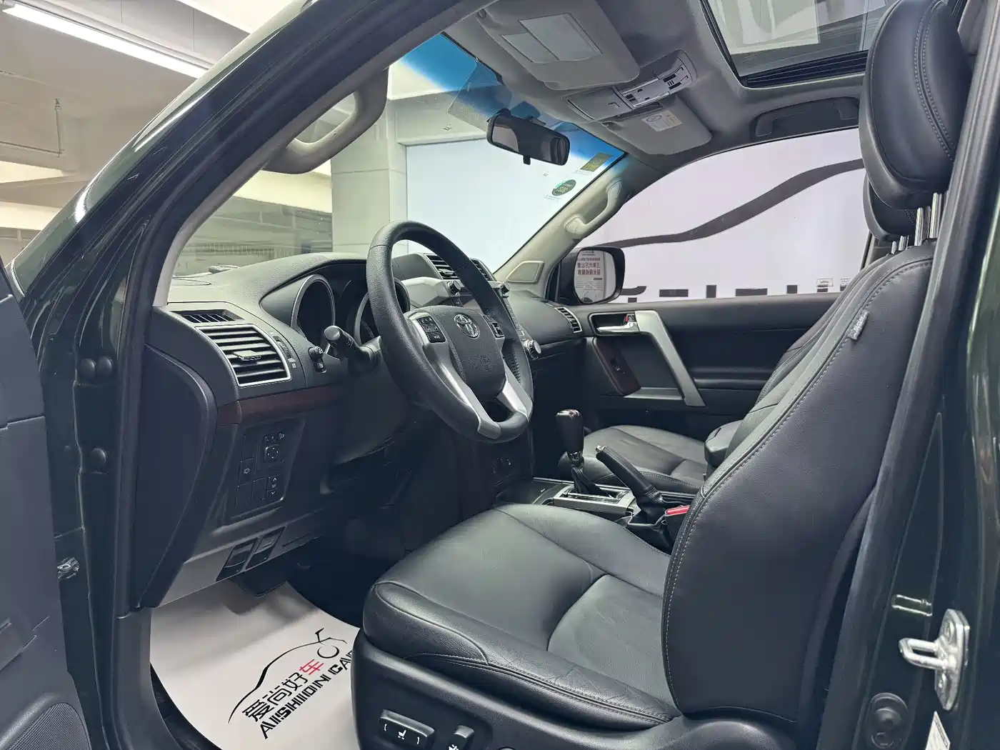 Toyota Prado 2016 3.5L Auto TX-L фото 8