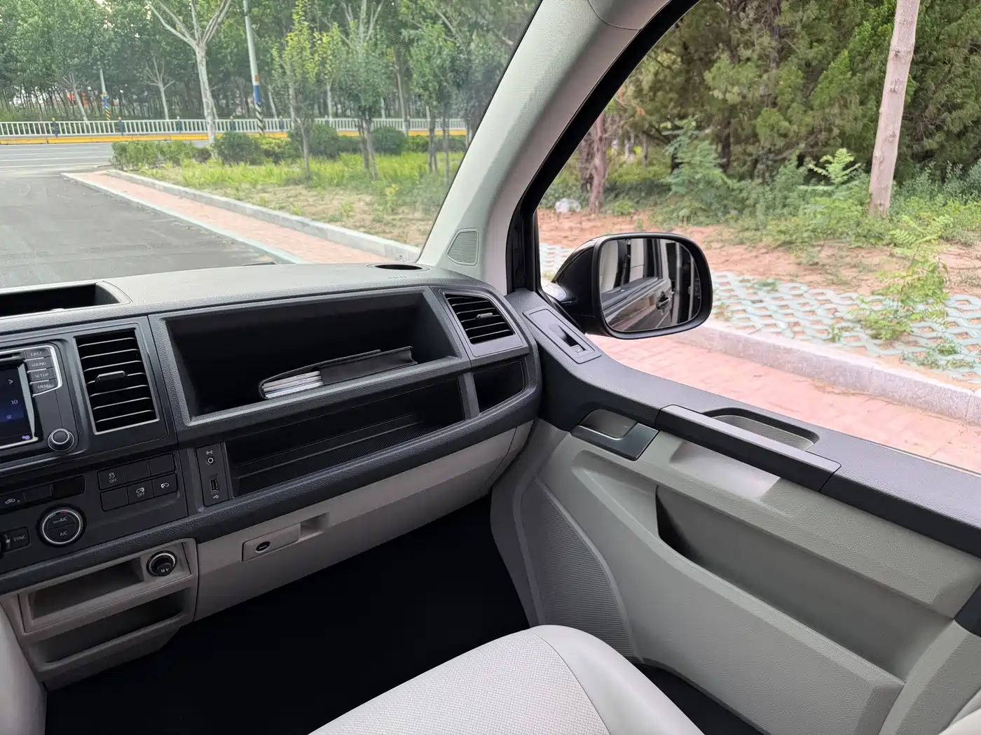 Volkswagen Caravelle 2016 2016 2.0TSI AWD Comfort 9-Seater