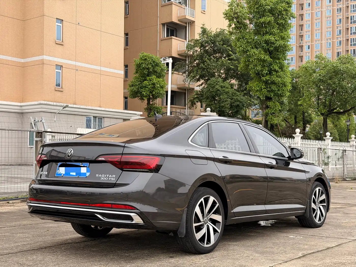 Volkswagen Sagitar 2023 300TSI DSG Surpassing Edition фото 4