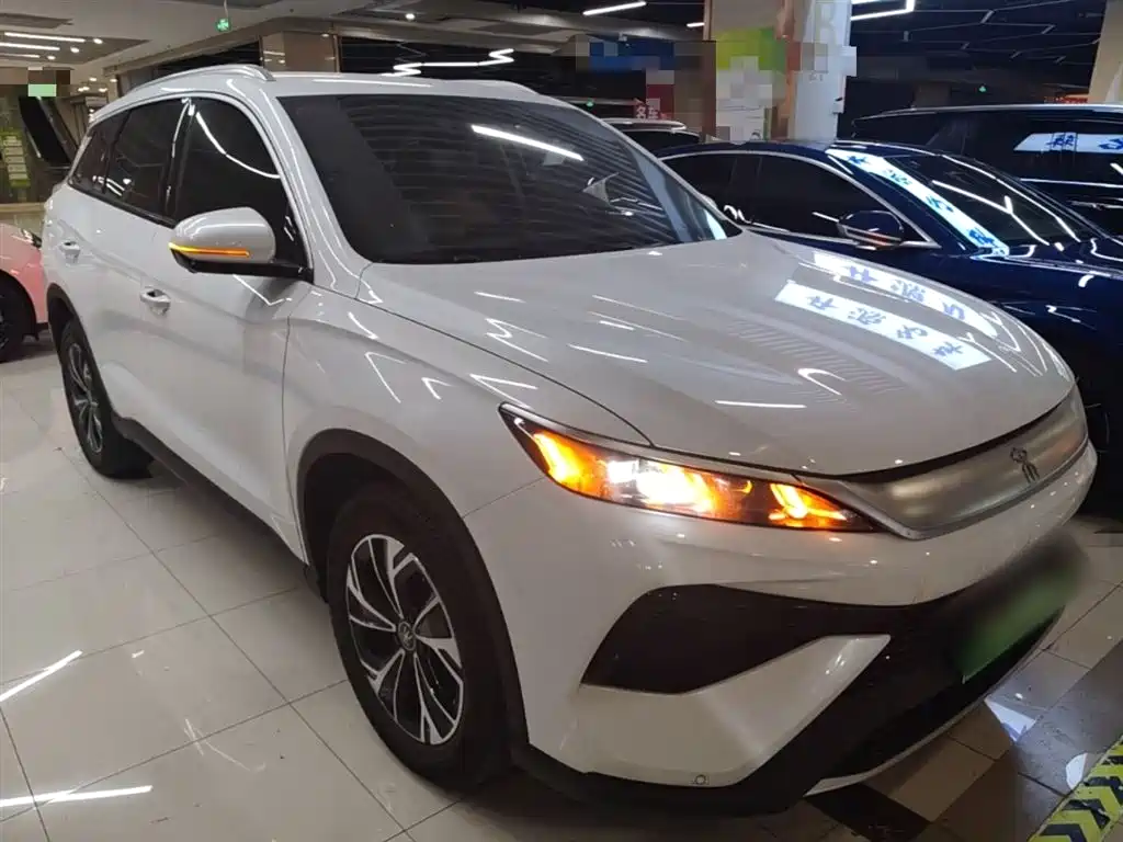BYD Song Pro New Energy 2025 2nd Gen DM-i 75KM Leading Type фото 3