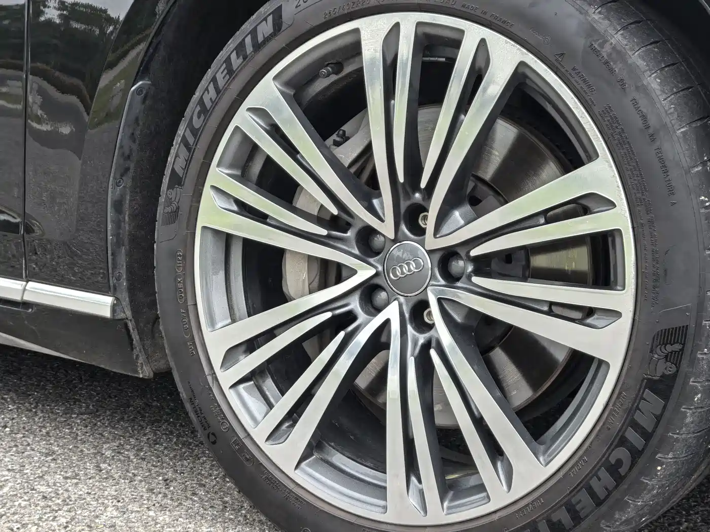 Audi A8 2019 Facelift Plus A8L 55 TFSI quattro Premium фото 5