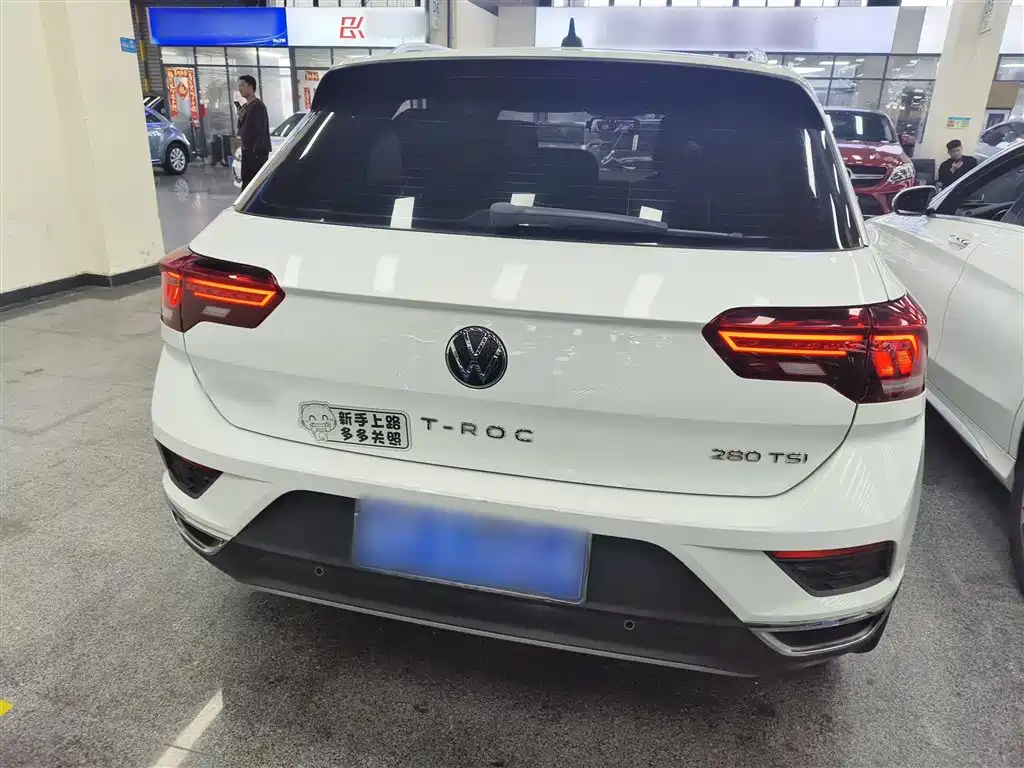 VOLKSWAGEN T-ROC EXPLORING SONGS