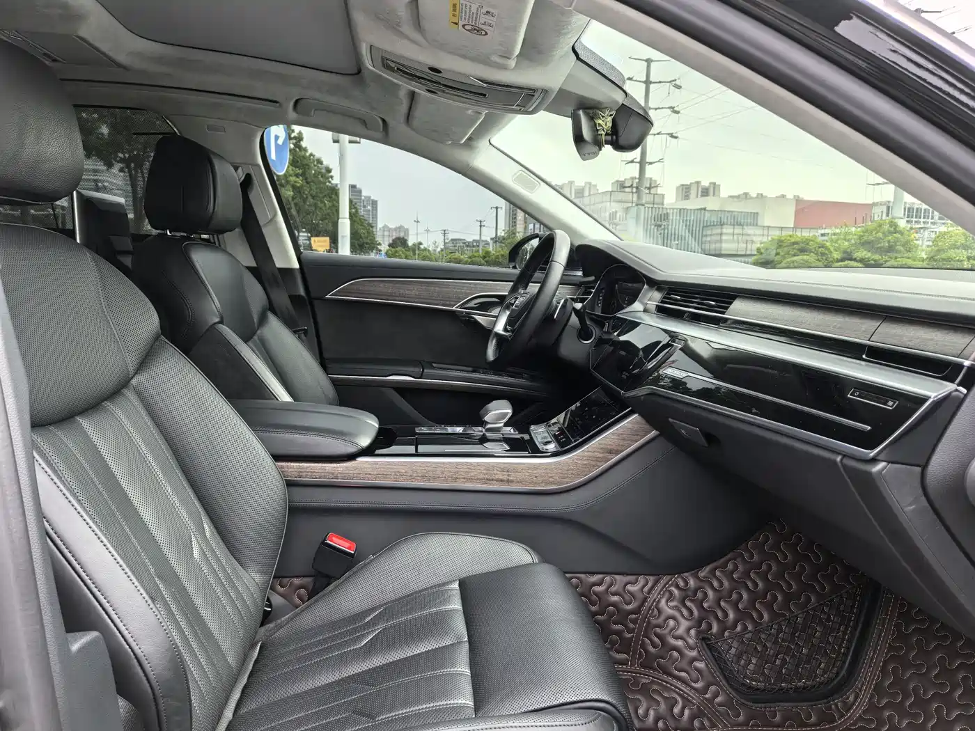 Audi A8 2019 Facelift Plus A8L 55 TFSI quattro Premium фото 11