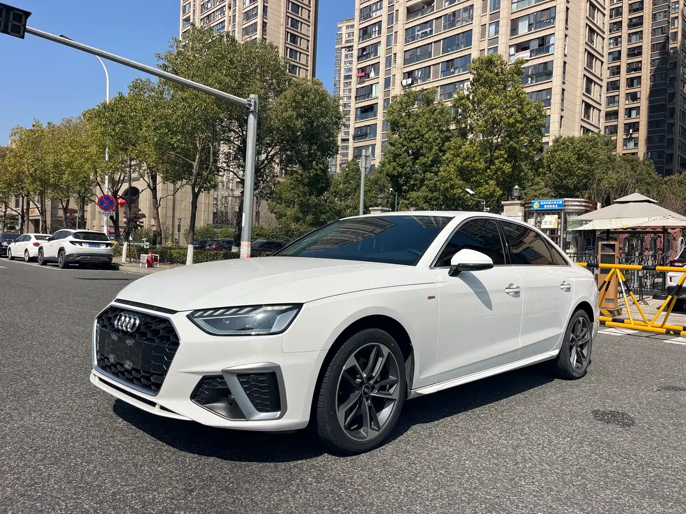 Audi A4L 2023 40 TFSI Fashion Dynamic