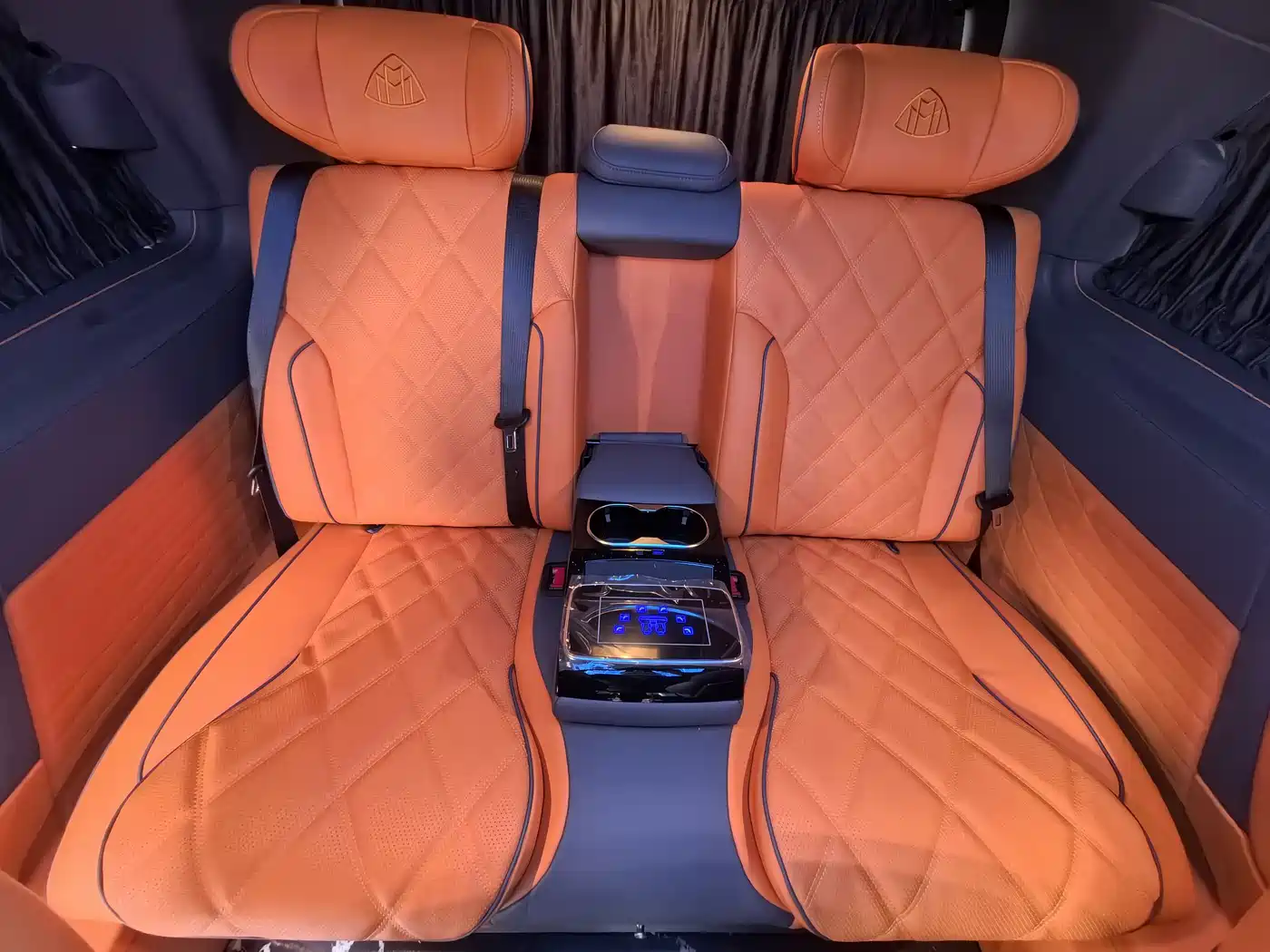 Mercedes-Benz Vito 2021 2.0T Business Edition 7-seater фото 18