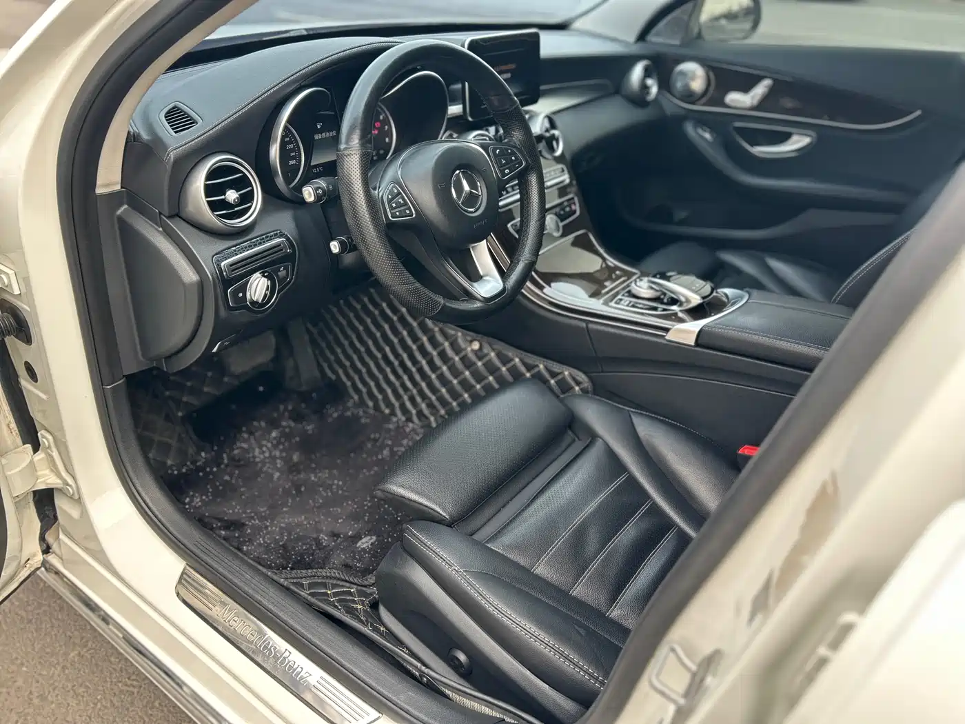 Mercedes-Benz C-Class 2016 C 180 L Sport фото 10