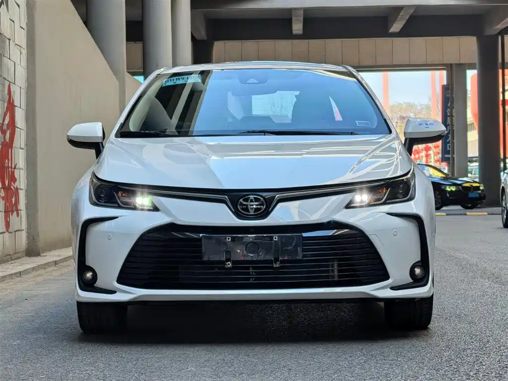 Toyota Corolla 2021 1.2T S-CVT Elite PLUS Edition фото 2