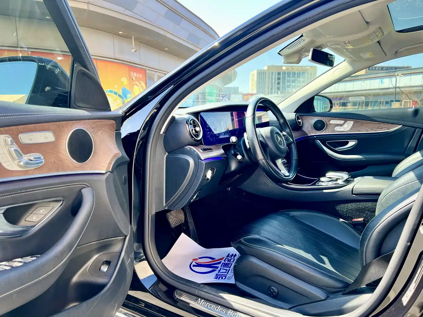 MERCEDES-BENZ E CLASS