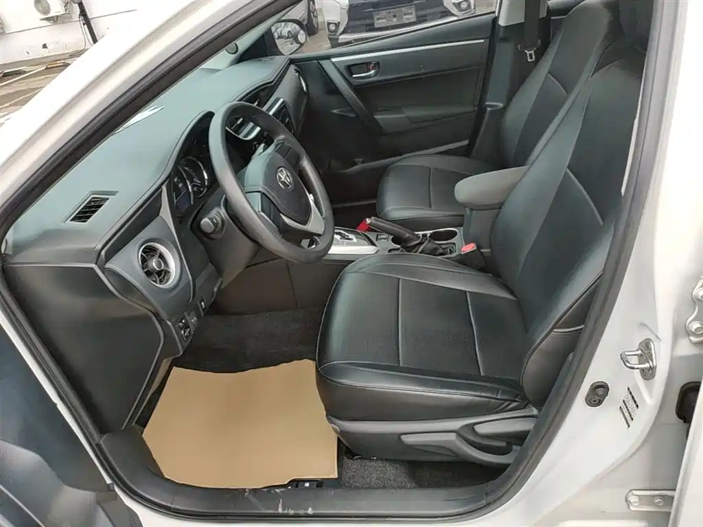 Toyota Corolla 2017 Facelift 1.2T S-CVT GL фото 15