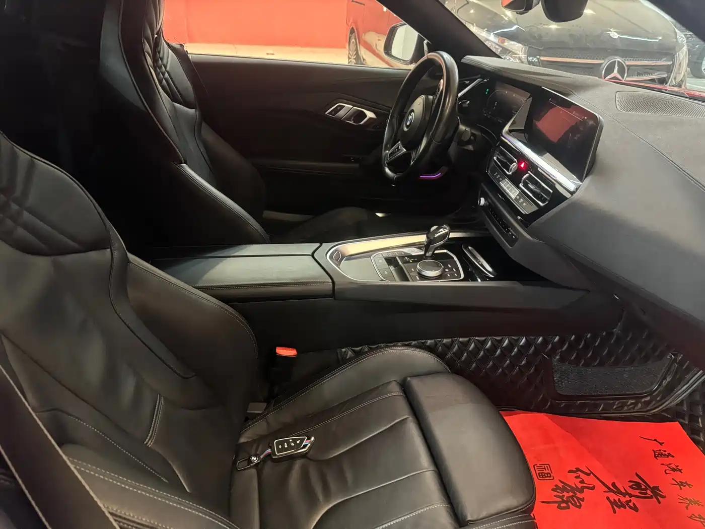 BMW Z4 2020 sDrive 25i Silver Frost Limited Edition фото 8