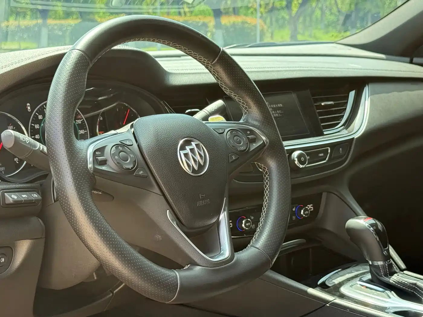 Buick Regal 2017 GS 28T Luxury Type фото 6